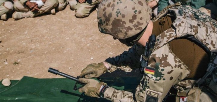 NATO temporarily pulls troops out of Iraq