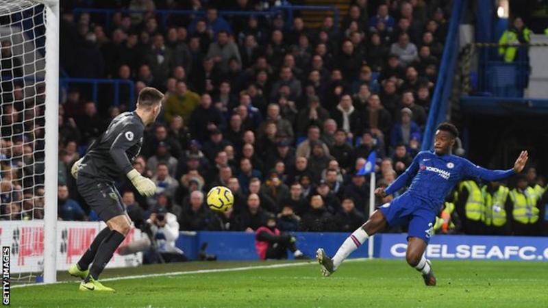 Hudson-Odoi shines in Chelsea comfortable win