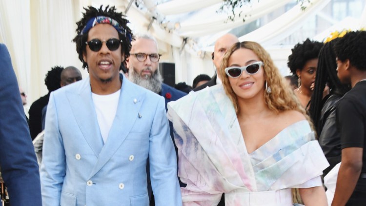 Power Couple, Jay-Z, Beyonce face backlash for sitting during national anthem