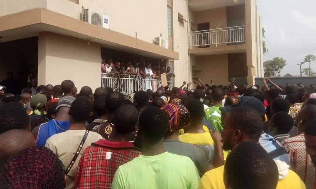 Five feared killed as Sagamu protest killing of Remo’s footballer