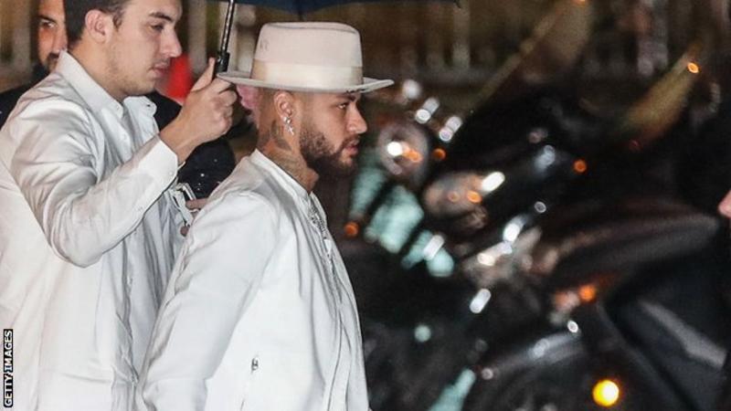 PSG boss kicks against Neymar’s lavish birthday party [Photo]