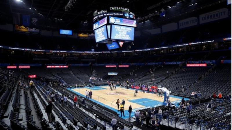 Coronavirus: NBA halts all games after player tests positive