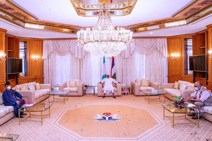 BREAKING: [COVID-19] Presidency releases video of Buhari receiving briefings from Health Minister, others