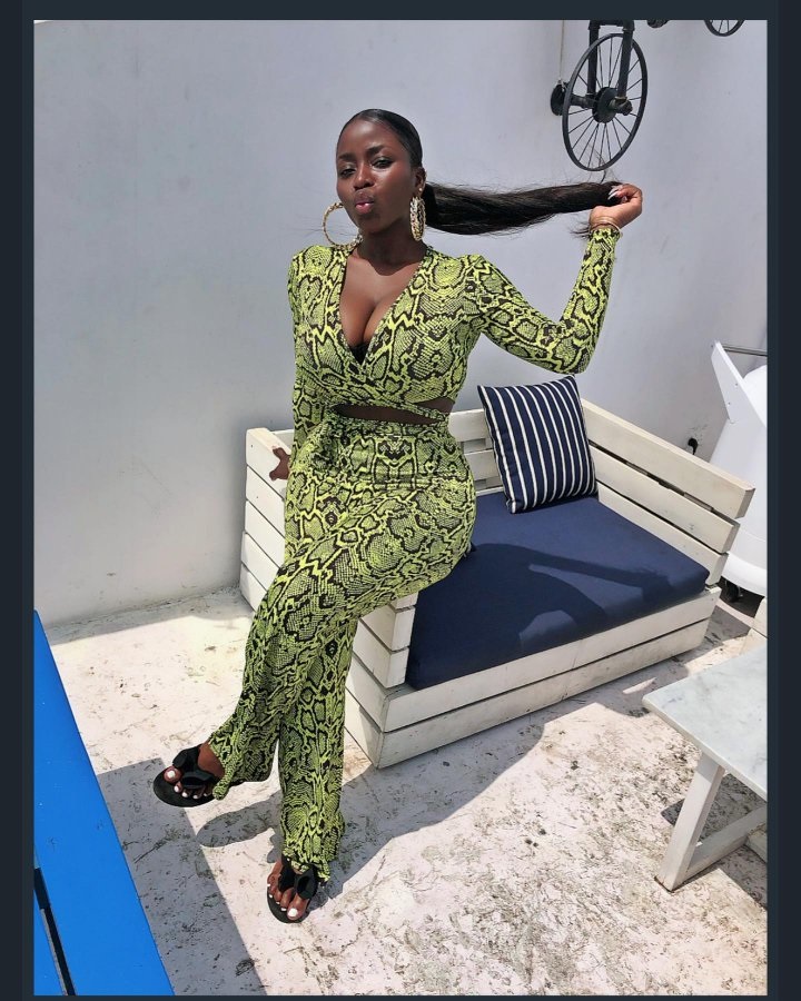 Nigerian social media influencer, Omohtee blasts doctor openly as buttock enlargement goes wrong