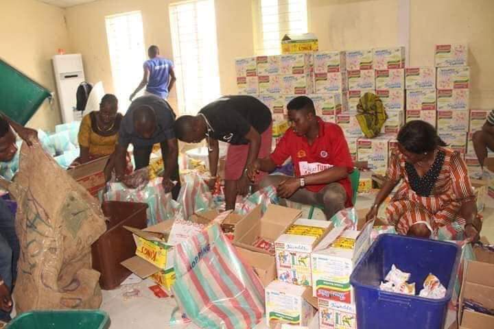 Covid-19: Anglican Diocese donates food items to families