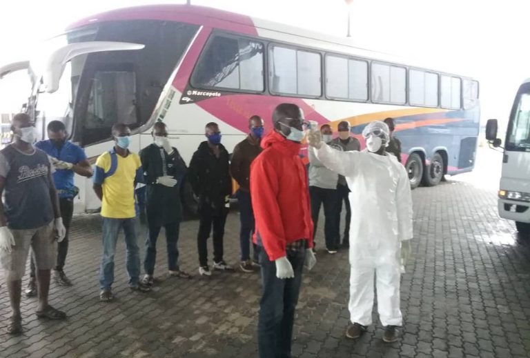 JUST IN: Another 13 Nigerian returnees from Togo arrive Seme border amid COVID-19 fears