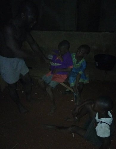 [Trending video] Man brutally punish children over mother’s sins