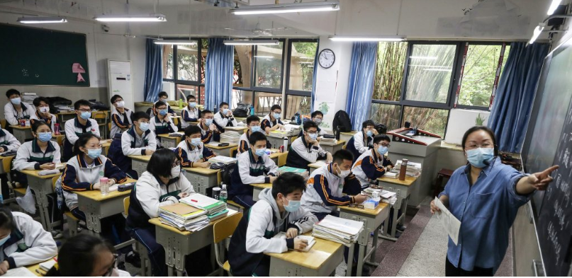 COVID-19: Students in Wuhan return to school