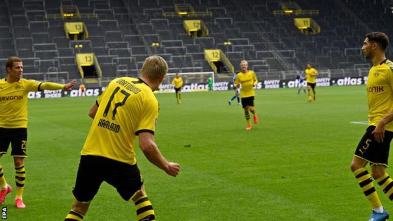 Erling Haaland scores on Bundesliga return