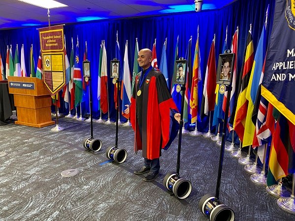 Amazing! Arizona students graduate virtually using robots