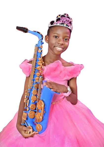 Meet Ewaoluwa Okanlawon,  Nigeria’s 10-year old saxophone prodigy