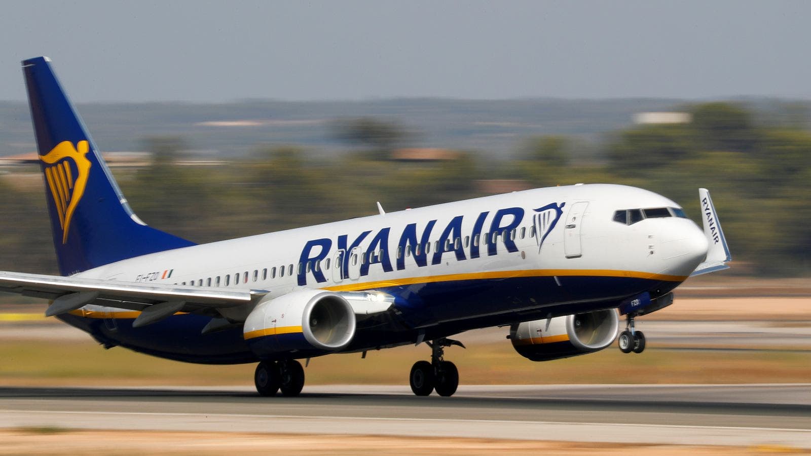 Travel plans disrupted as Ryanair cancels 170 flights