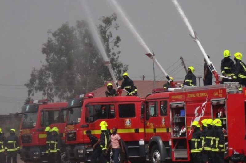 Angry mob attack fire fighters in Onitsha for late arrival