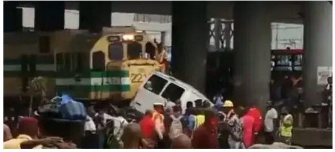 BREAKING: Driver, passengers escape death as bus rams into train in Lagos