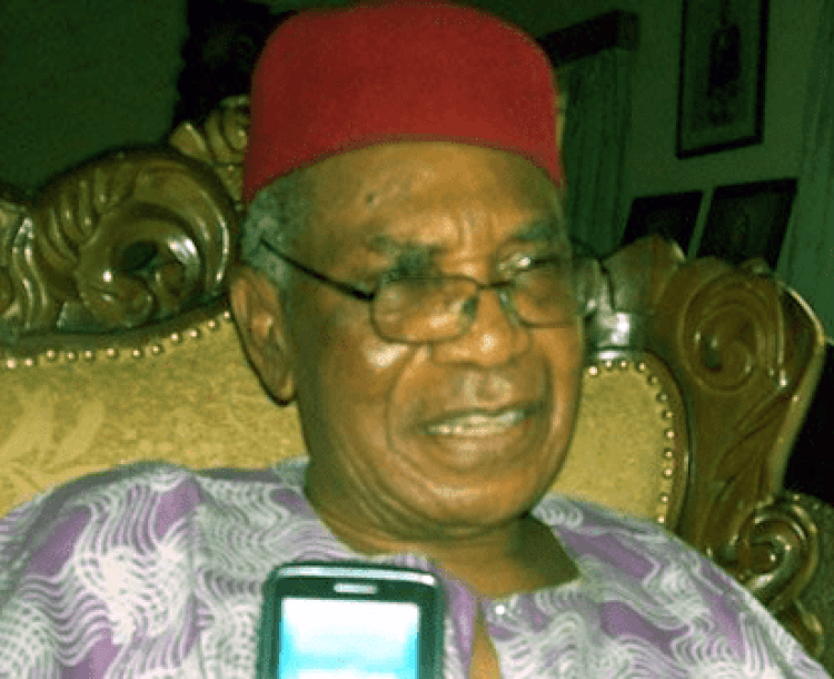 Anambra monarch, Igwe Alex Nwokedi is dead, Buhari mourns