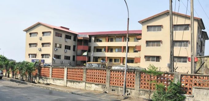 VIDEO: Hoodlums invade, loot, set Lagos council secretariat ablaze
