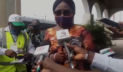 #OndoDecides2020: Akeredolu’s wife speaks on sustaining injury at polling centre