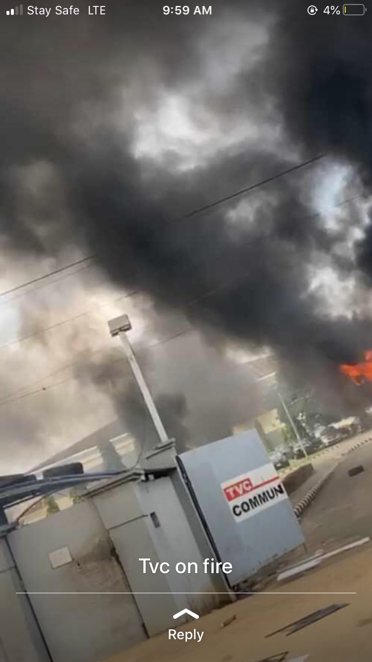 [Video]:  Tension in Kings College; students scamper for safety as hoodlums invade school