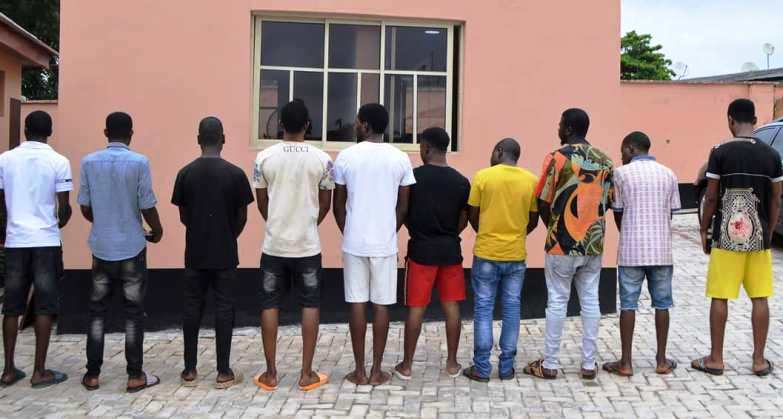 EFCC nabs 10 suspected internet fraudsters in Ibadan