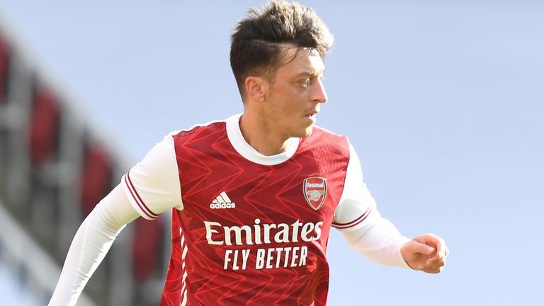 Arsenal outcast Ozil in ‘secret meeting’ with Turkish club
