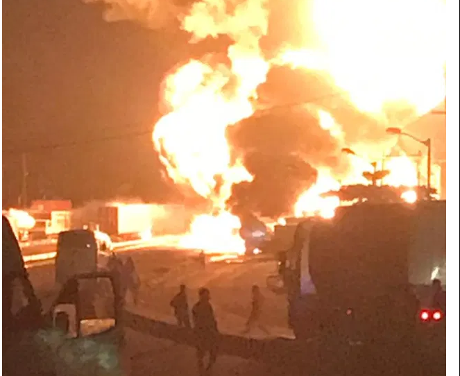 BREAKING: Fire outbreak in Amuwo Odofin Estate, Lagos [PICTURES/VIDEO]