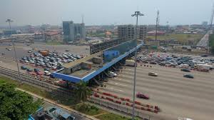 #ENDSARS: Police, soldiers return to Lekki toll gate