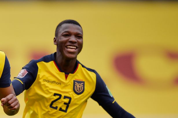 Moises Caicedo undergoing Man Utd medical