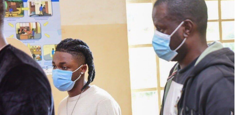 I’m in cuffs in Uganda right now with Tems- Omah Lay laments