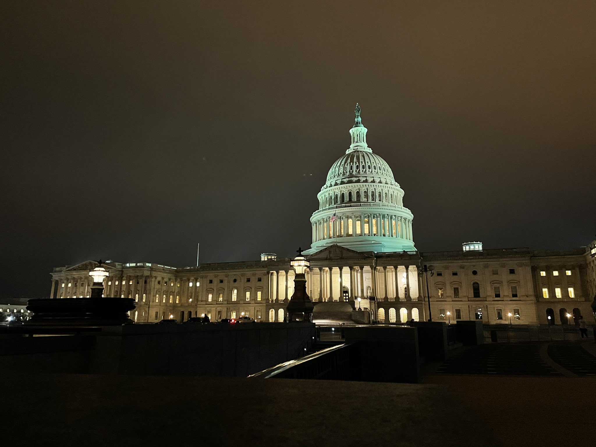 Defiant Trump: World leaders react to embarrassing chaos in U.S. Capitol, attempts to overturn election