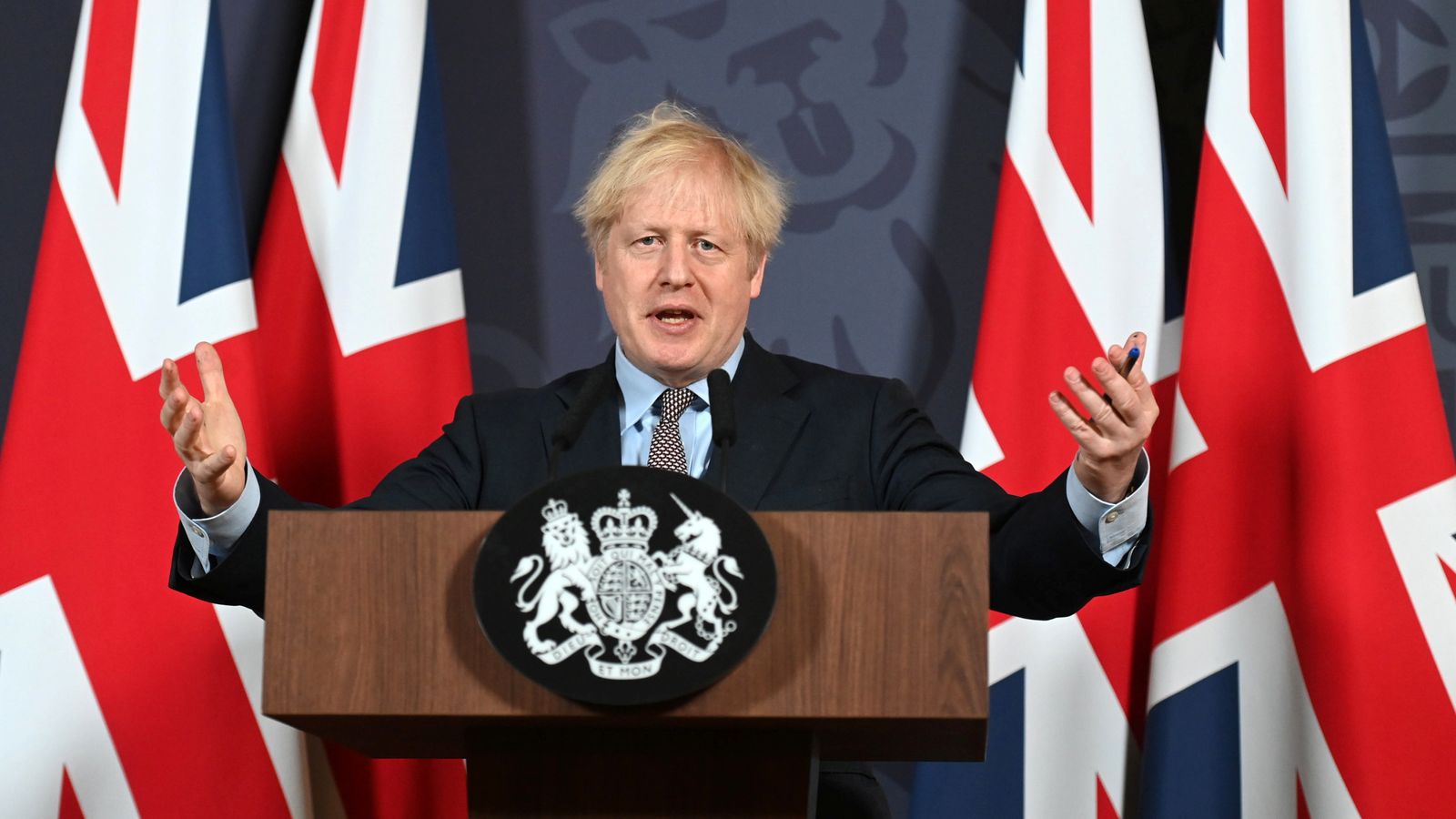 UK threatens to block visas for countries refusing to take back rejected asylum seekers, citizens convicted of crimes