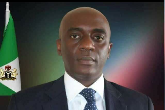 Macaulay felicitates with Delta SSG at 50