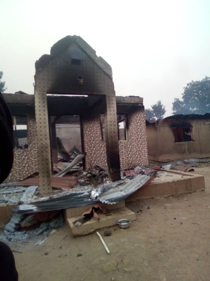 Quit notice to herders: Sunday Igboho’s supporters set Oyo’s Seriki Fulani’s house, 11 cars ablaze [PHOTOS]