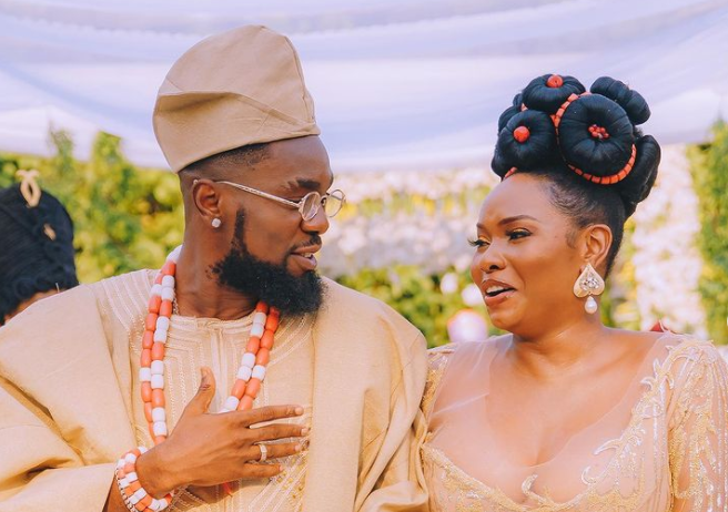 Yemi Alade, Patoranking spark dating rumour  [Photos]