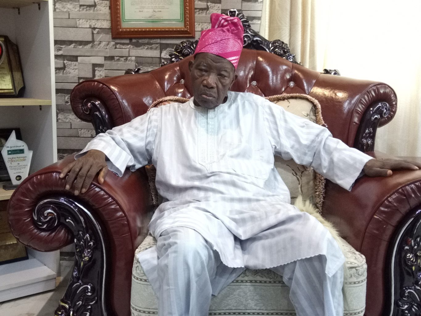 How he peacefully died in his sleep after breakfast – Jakande’s children relieve last moments