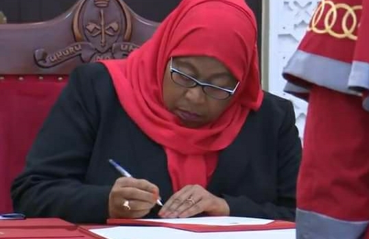 BREAKING: Tanzania’s first female president sworn in