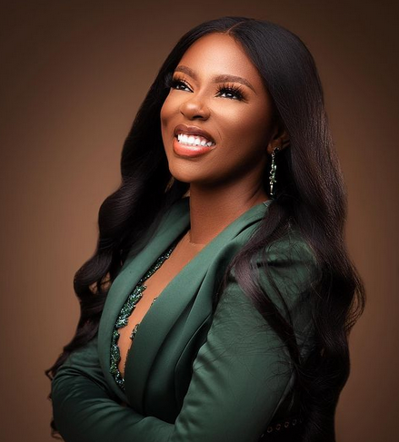 I am single, unavailable – Diane Russet