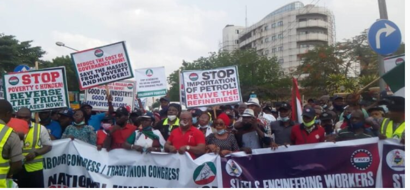 Protesting labour unions obstruct Lagos gov’s office entrance