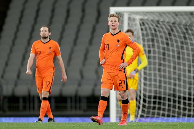 Netherlands auction World Cup jerseys