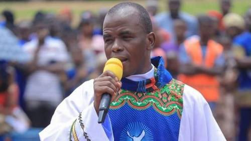 VIDEO: Father Mbaka tells Garba Shehu: Be very careful, bandits can kill you
