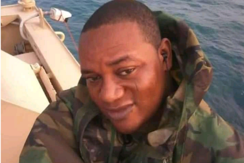 Naval officer disarms kidnappers, escapes after one month in captivity