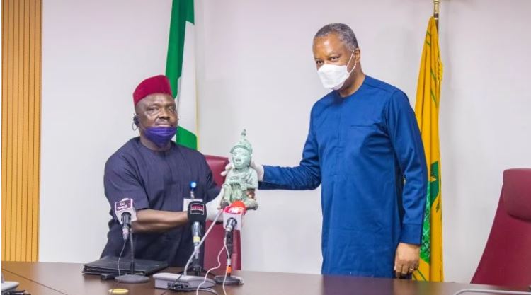 FG receives stolen Ile-Ife Artifact from Mexico