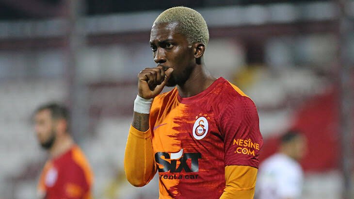 BREAKING: Super Eagles forward loses mother