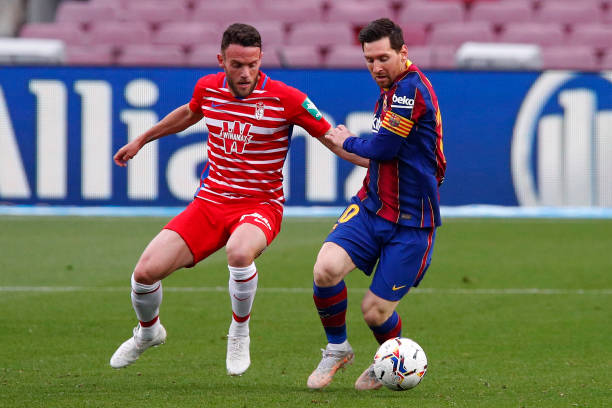 Barca blow chance to go top after home loss to Granada