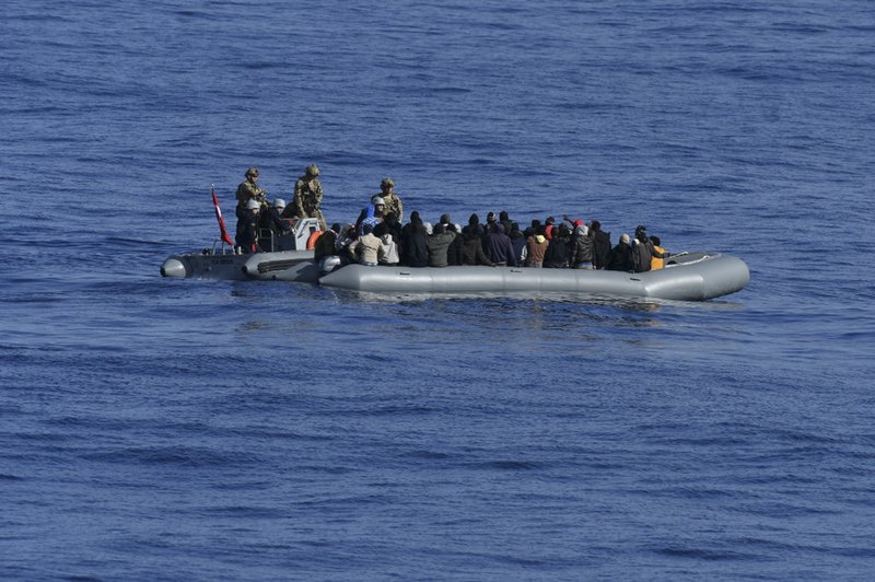 100 illegal immigrants drown off Libyan coast – report