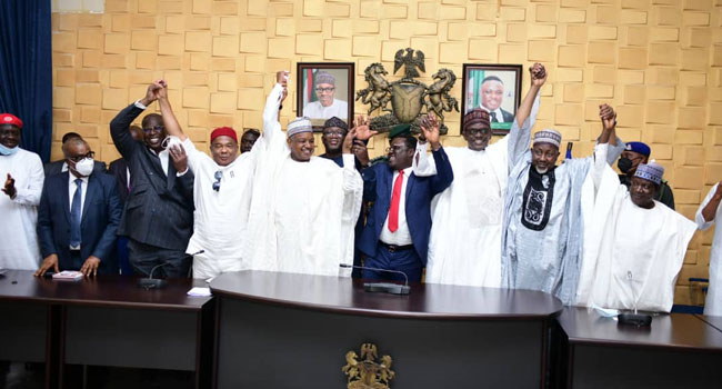 Defection: APC Governors Forum officially welcome Ayade into party