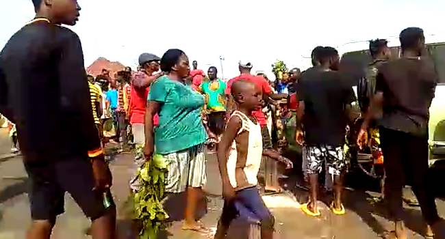 Residents block Kaduna-Abuja highway, protest incessant abductions