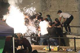 Hundreds injured in renewed fighting at Jerusalem’s al-Aqsa Mosque