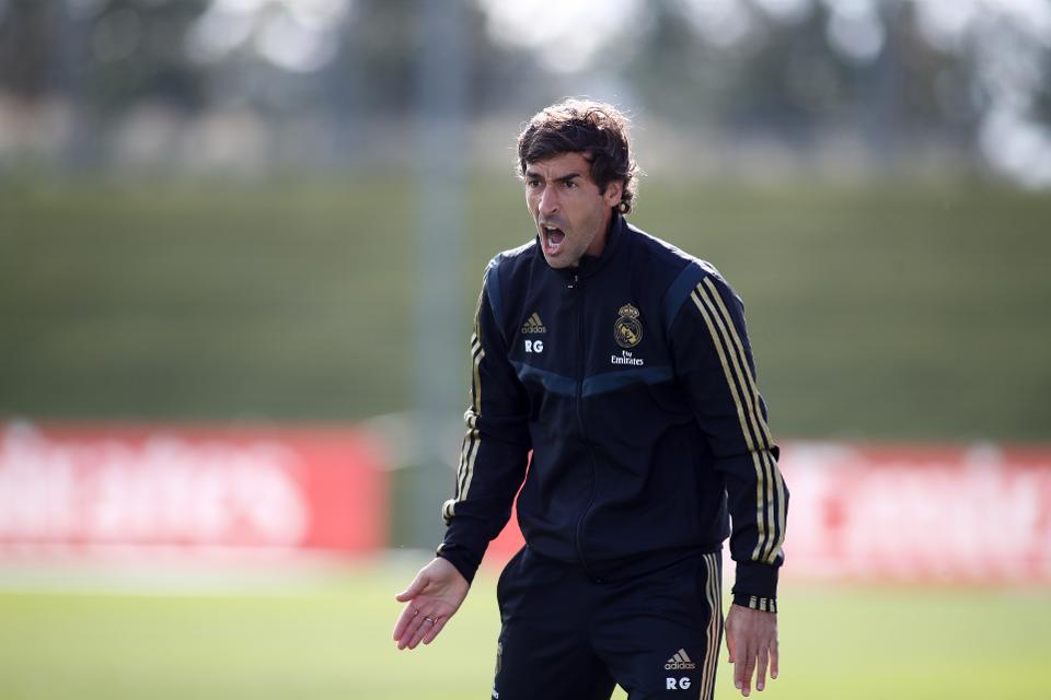 Real Madrid legend: Only Raul can replace Zidane