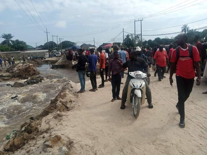 Indigenes block Benin bypass over deplorable conditions