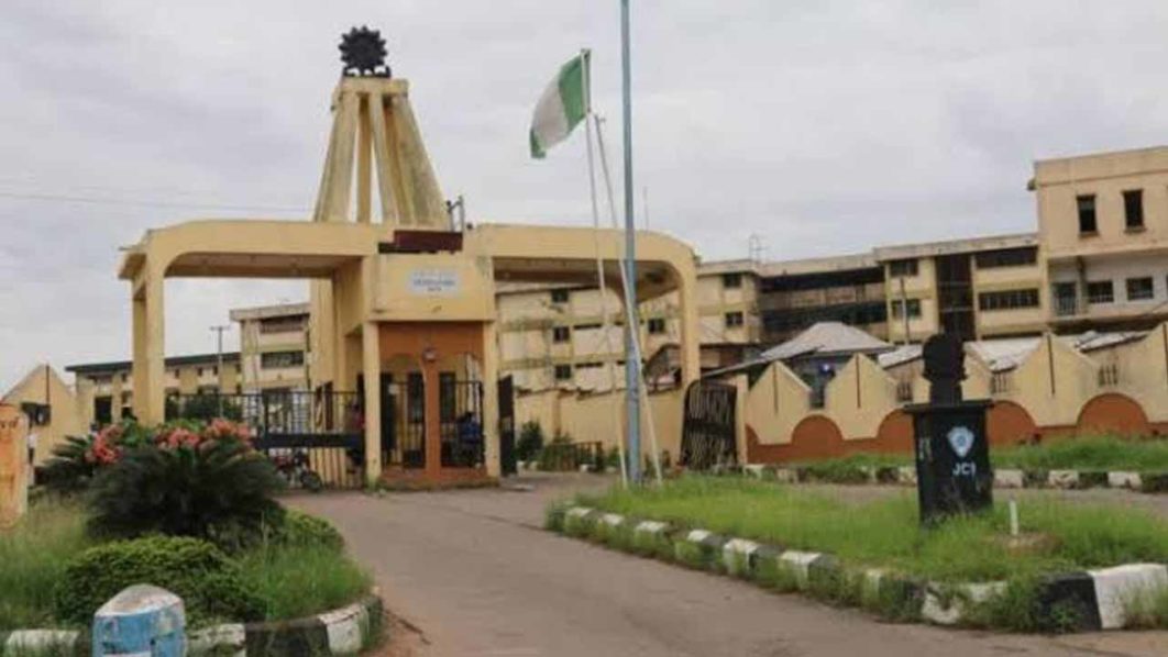 Armed robbers kill Ibadan Polytechnic final year student